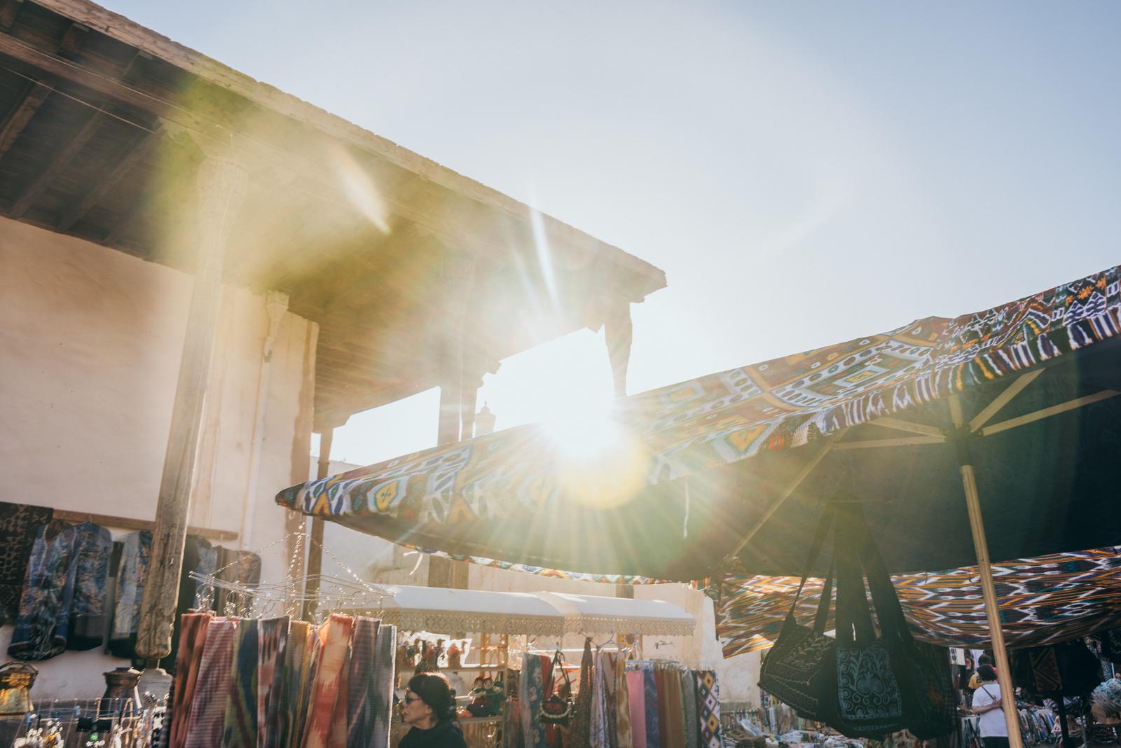 Bazaar near Ak Mosque