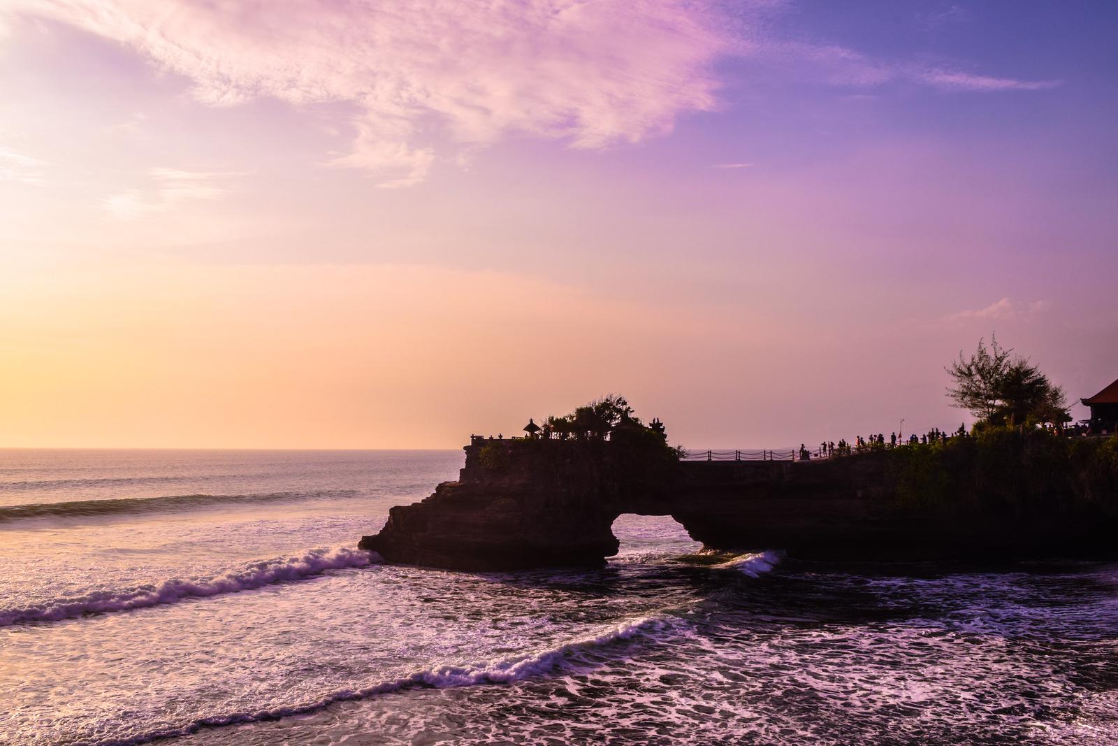 Batu Bolong Temple