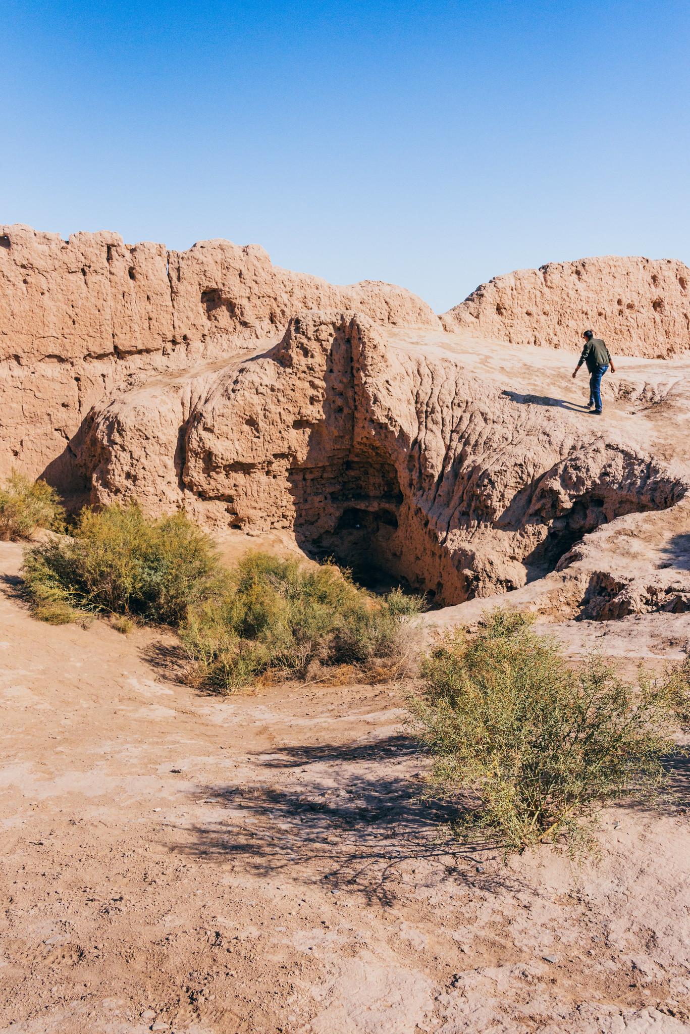 Wandering on the Platform of Kyzyl-Kala