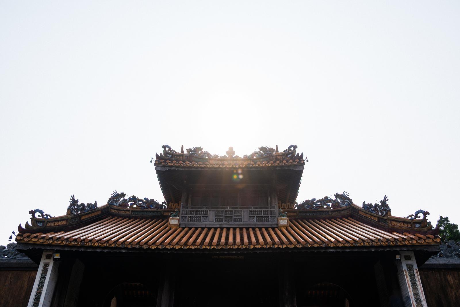 Khiem Cung Gate