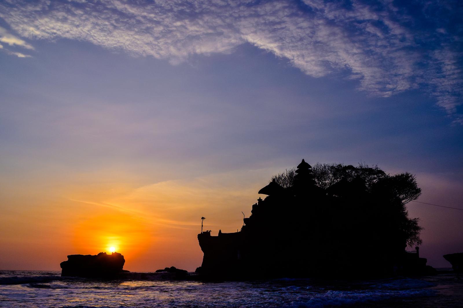 Bóng của đền Tanah Lot