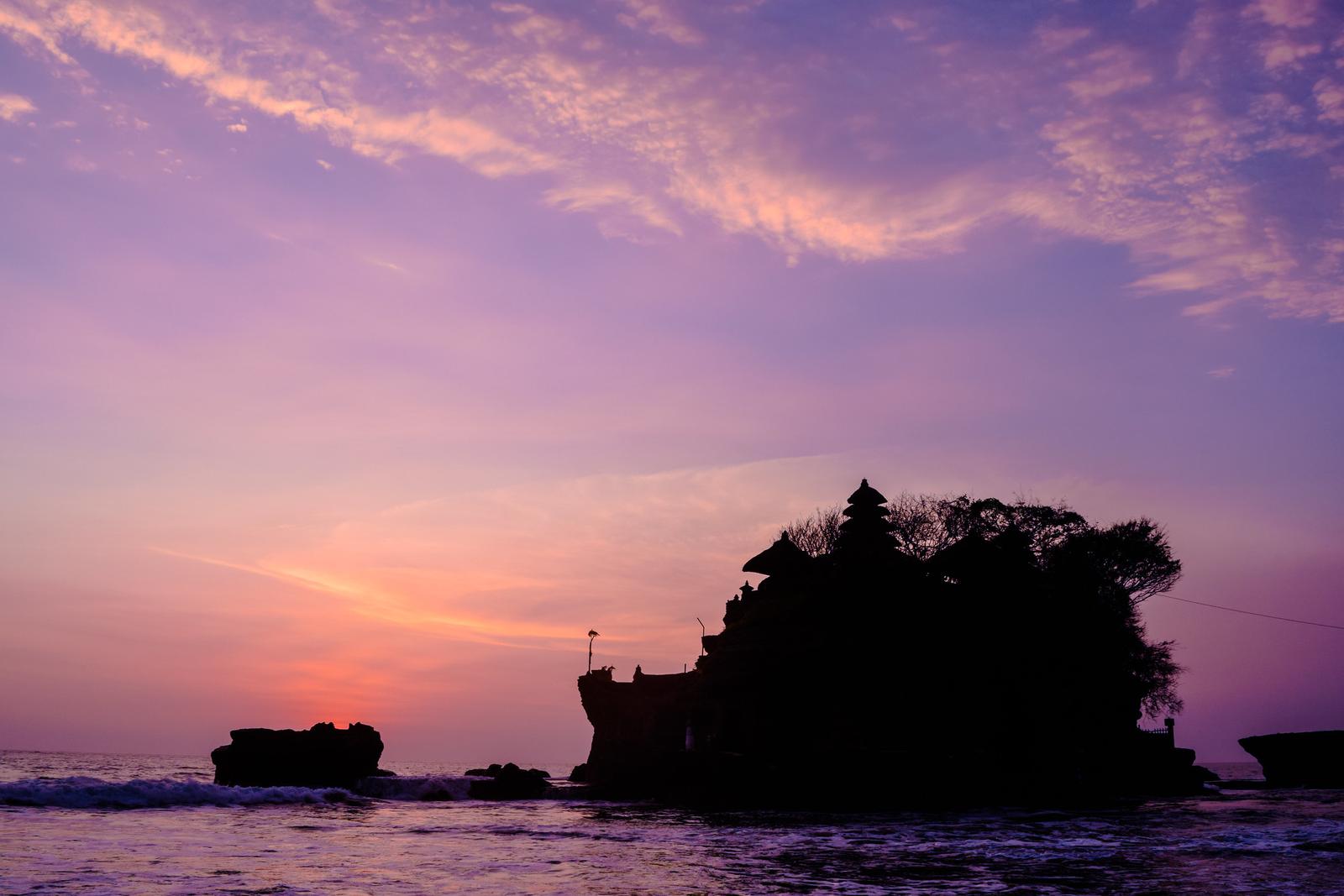 Bóng của đền Tanah Lot