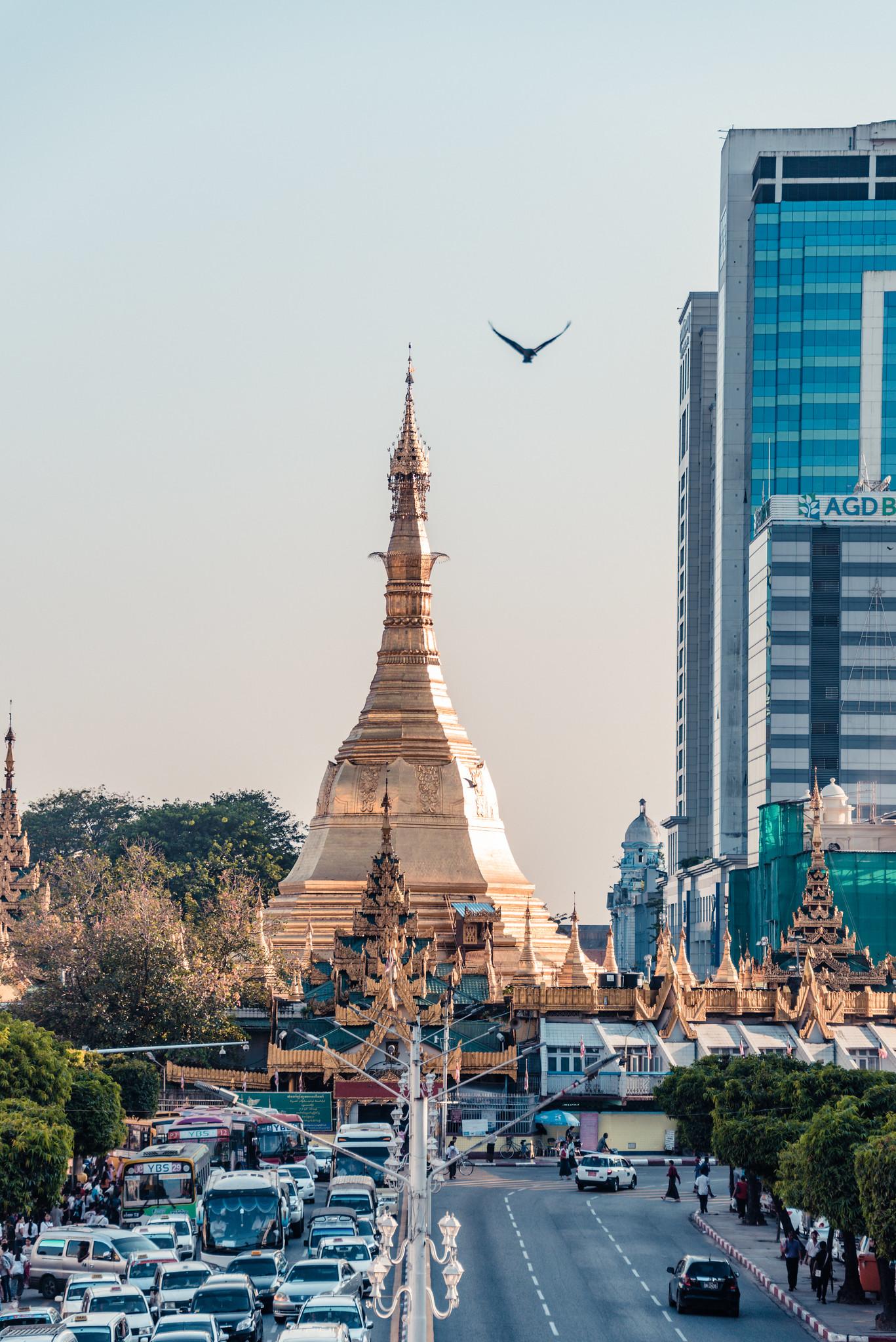 Sule Pagoda