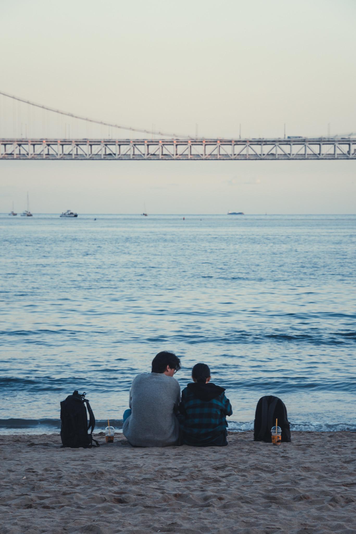 Human and Gwangan Bridge