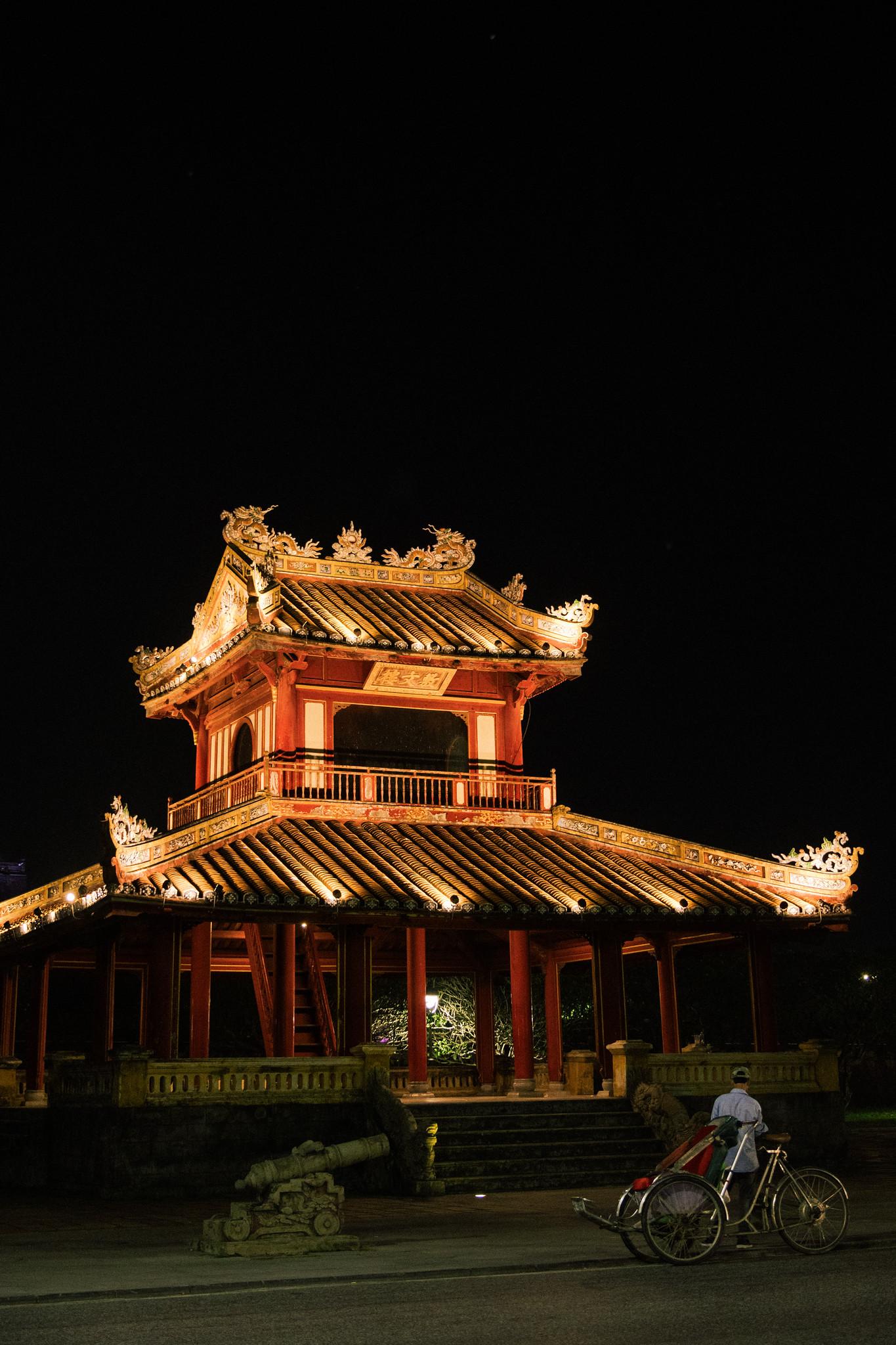 Phu Van Pavilion at Night