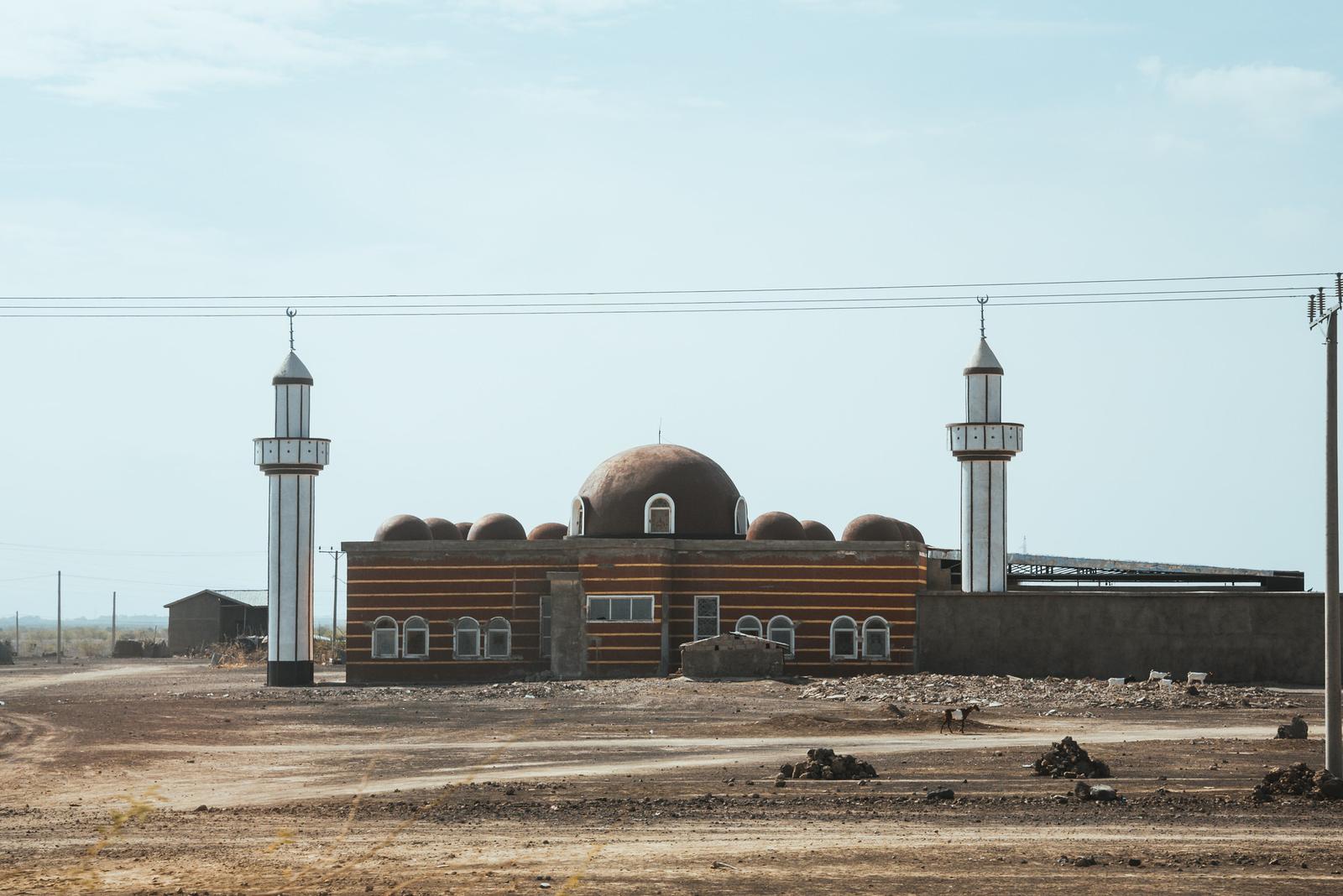 Sun, Wind, Temple and the Nomad's Tents