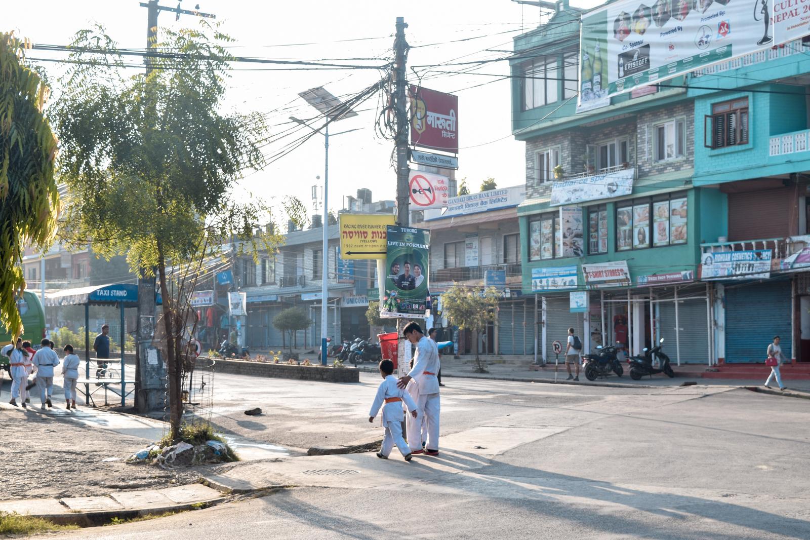 Cuộc sống đường phố ở Pokhara