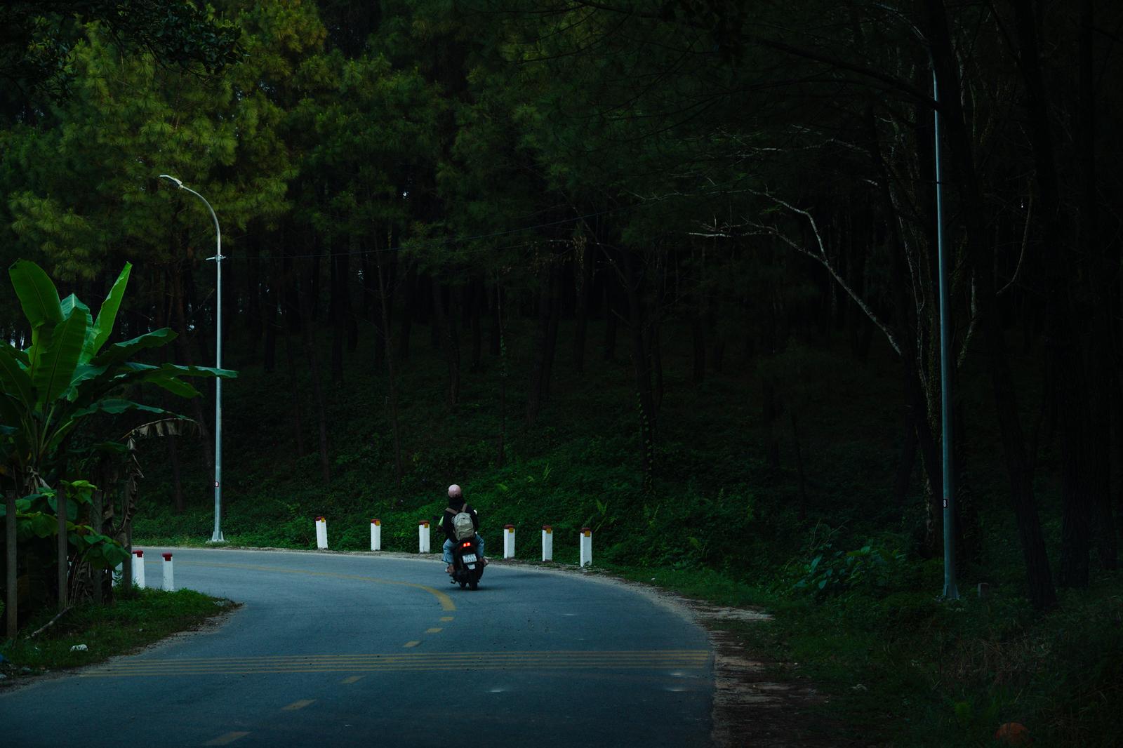 Road to Vong Canh Hill