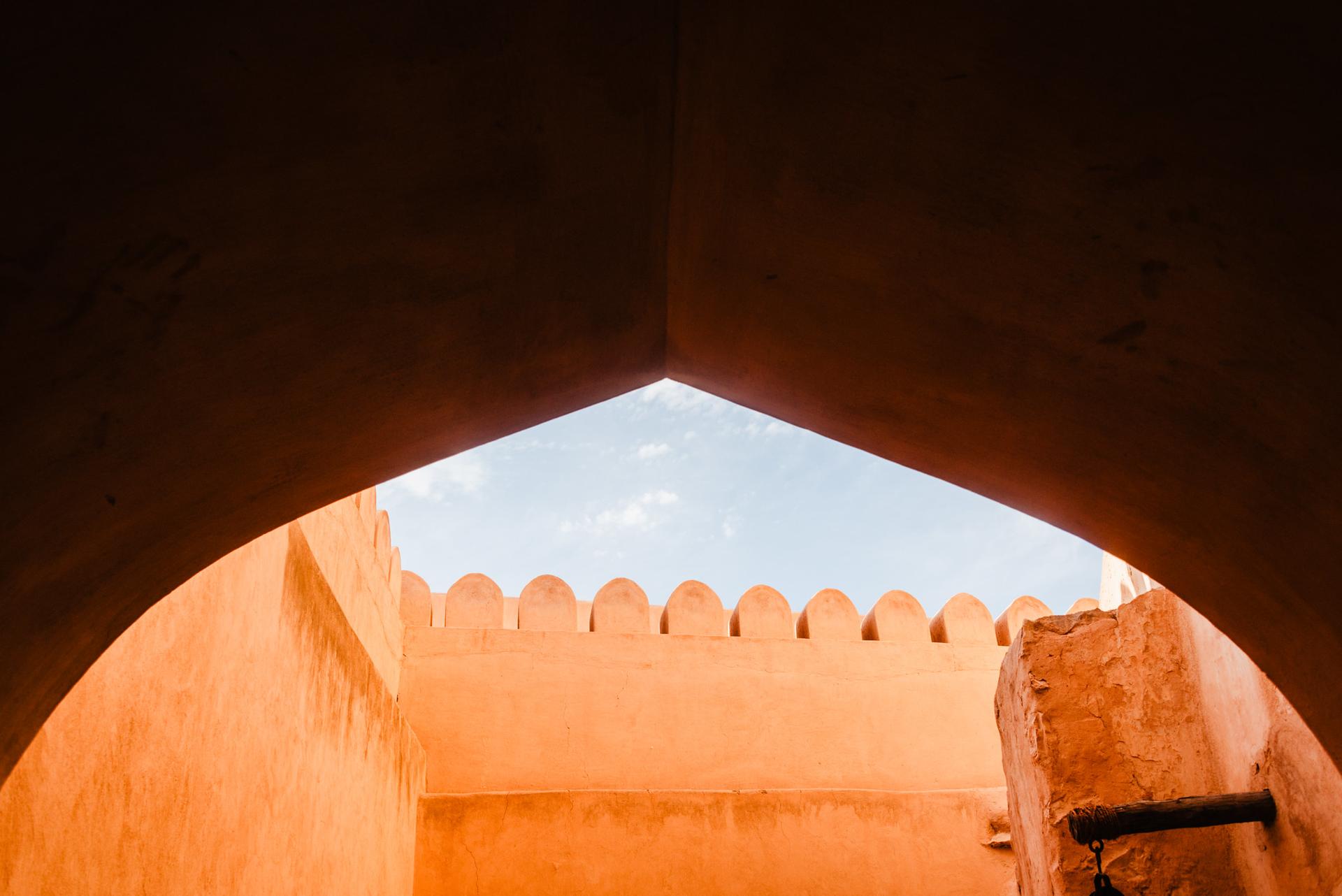 Nizwa, Tháng 4, 2025