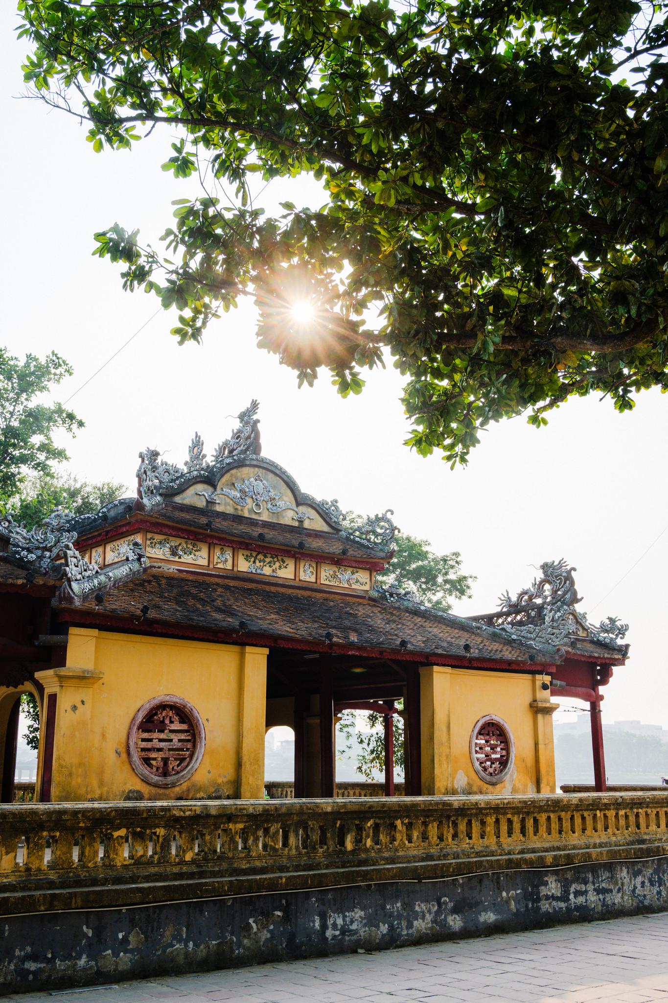 Nghenh Luong Pavilion