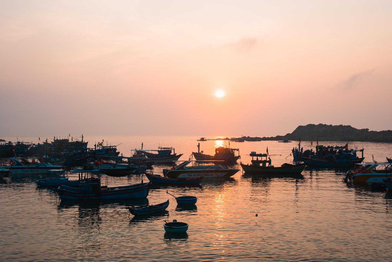 Dawn at Nhon Hai